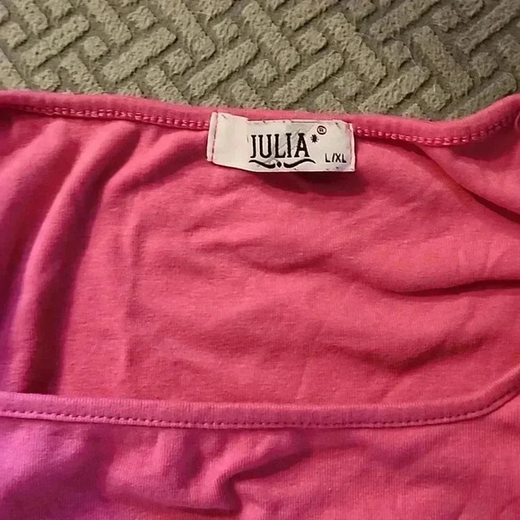 Julia Ruffle Crop - Picture 2 of 3